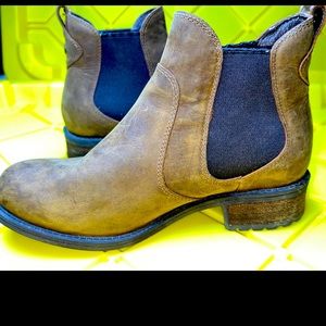 SOLD ON MERCARI UGG Bonham II III Womens Size 6 Brown Leather Shearling Wool Ank